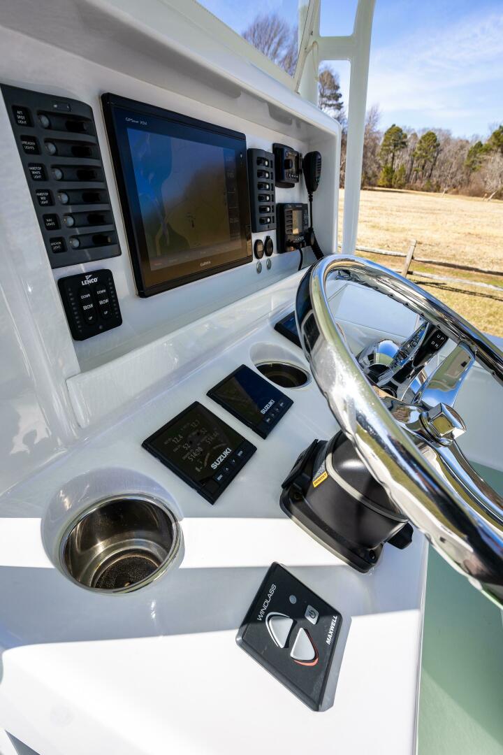 Slide: The Image of French Yachts 34 Center Console 2005 - 5107743