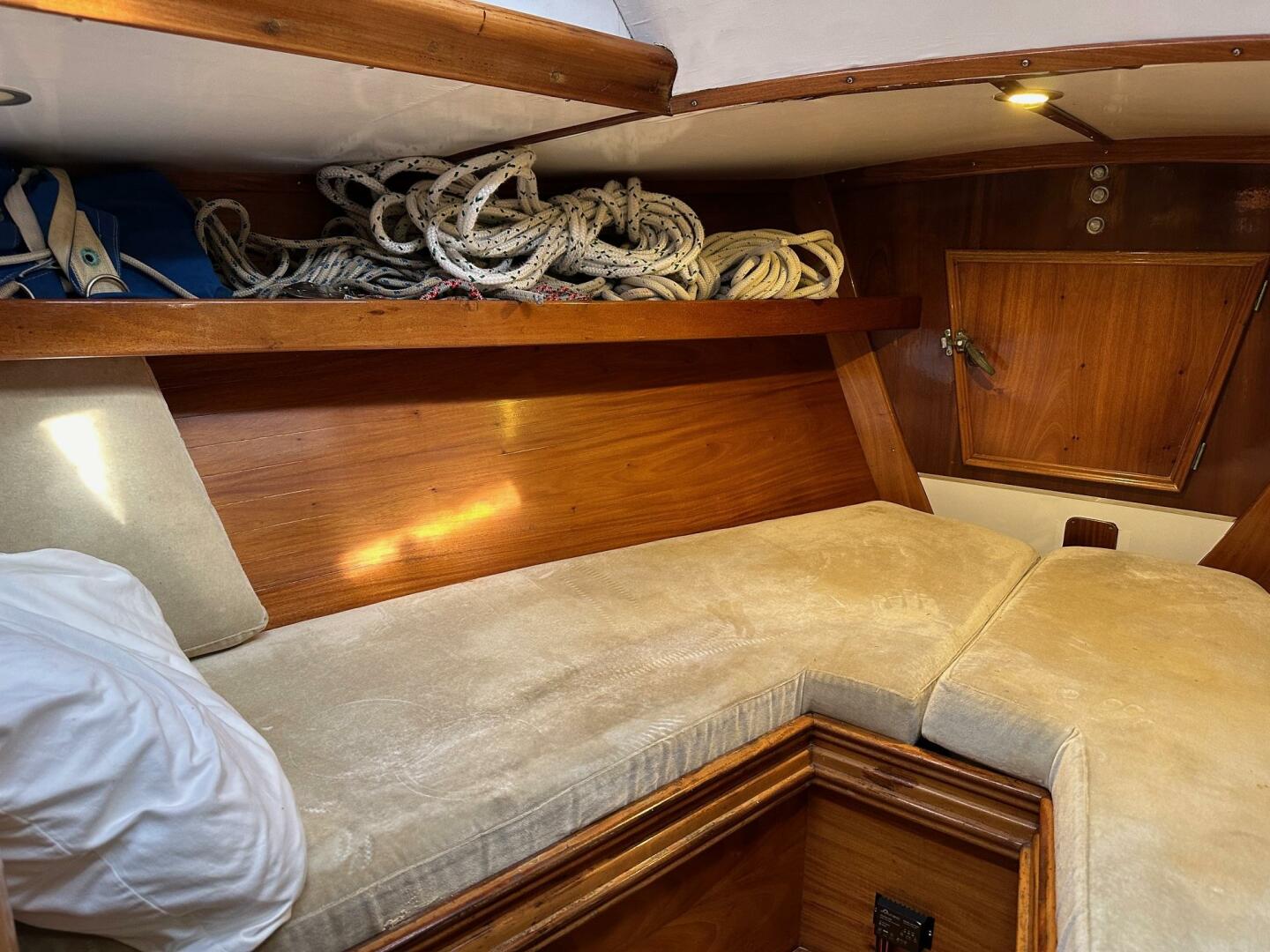 Slide: The Image of Aft Cabin 2 - 4878952