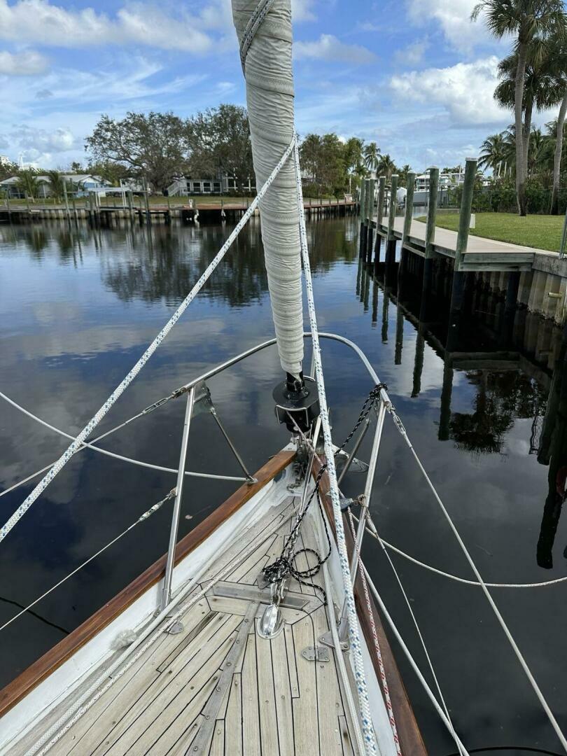 Slide: The Image of Foredeck 2 - 4878967