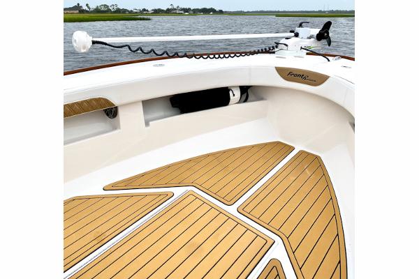 Slide: The Image of Front Runner 26 Center Console 2024 - 3