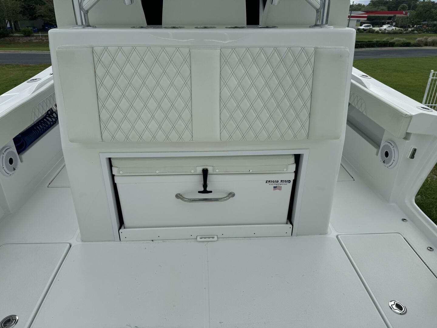 Slide: The Image of Front Runner 36 Center Console 2023 - 5176900