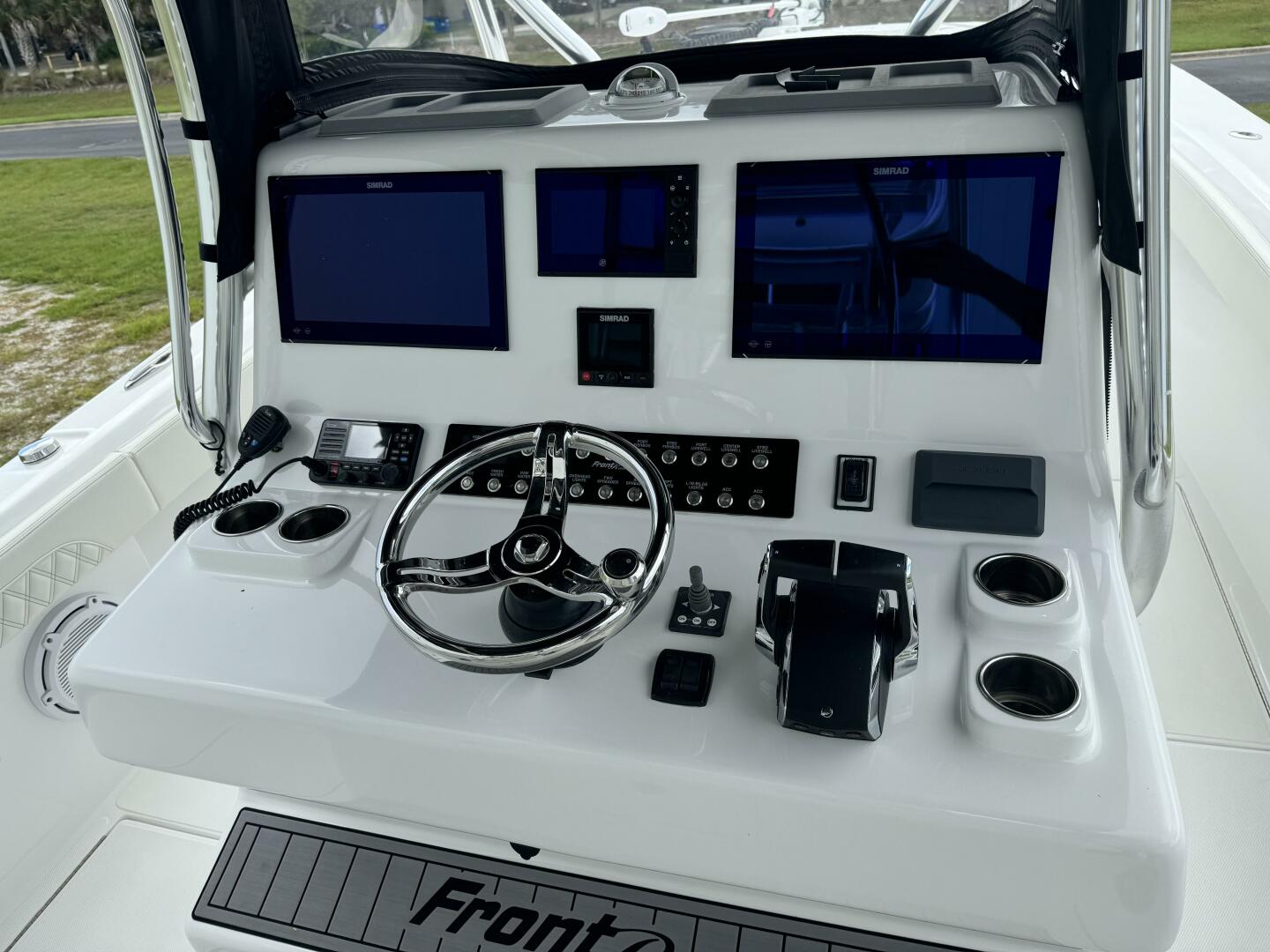 Slide: The Image of Front Runner 36 Center Console 2023 - 5176903