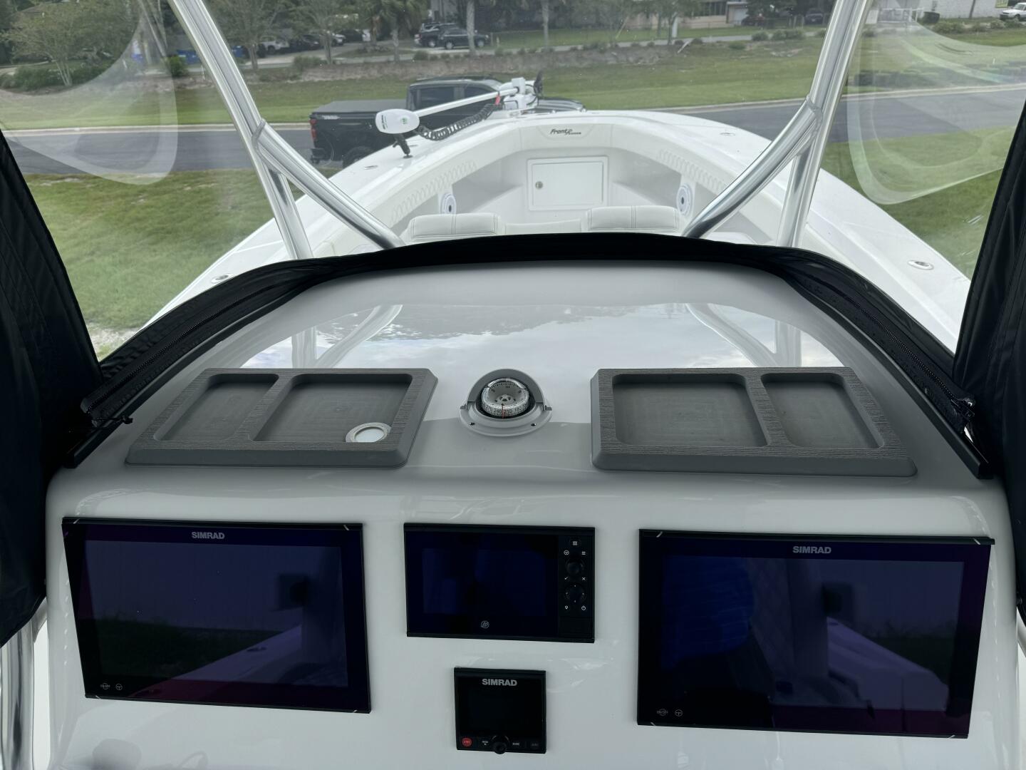 Slide: The Image of Front Runner 36 Center Console 2023 - 5176917