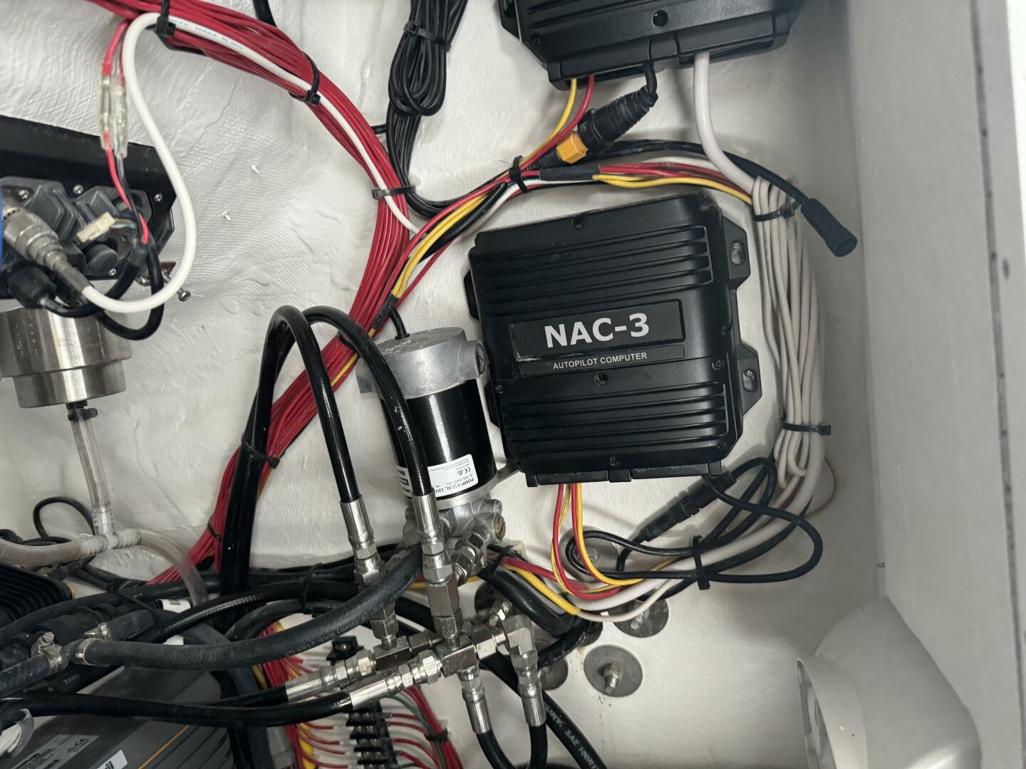 Slide: The Image of Front Runner 36 Center Console 2023 - 5176920