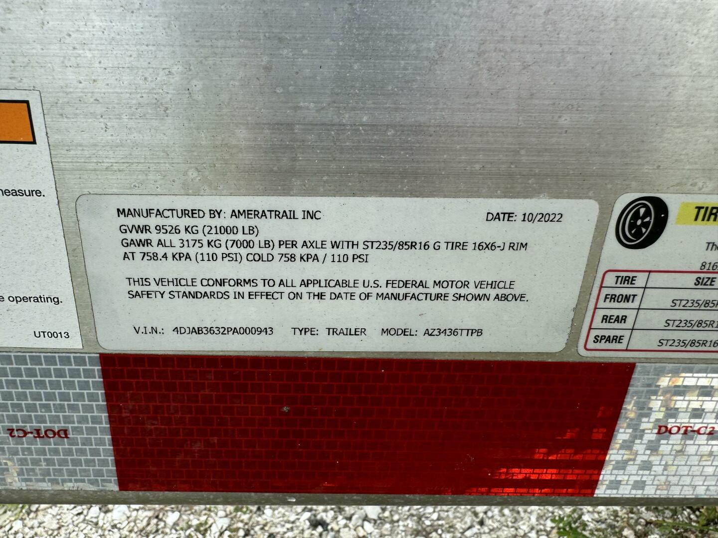 Slide: The Image of Front Runner 36 Center Console 2023 - 5176928