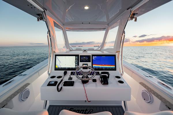 Slide: The Image of Front Runner 39 Center Console 2024 - 11