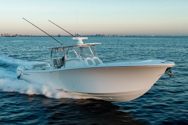 Slide: The Image of Front Runner 39 Center Console 2024 - 4