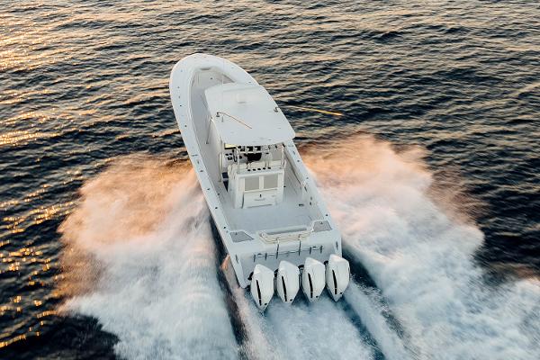 Slide: The Image of Front Runner 39 Center Console 2024 - 5