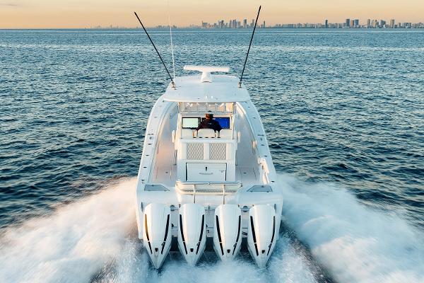 Slide: The Image of Front Runner 39 Center Console 2024 - 6