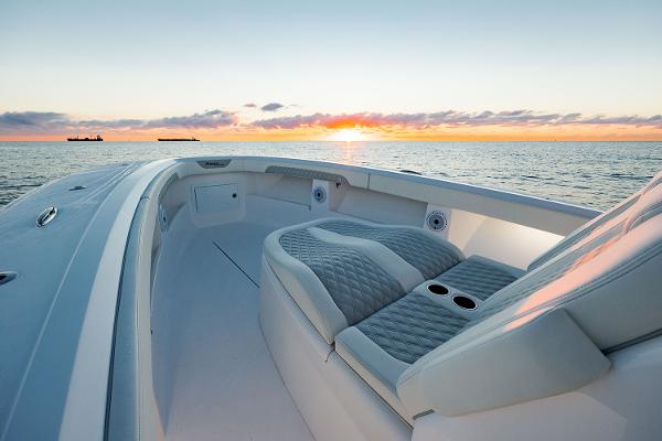 Slide: The Image of Front Runner 39 Center Console 2024 - 8