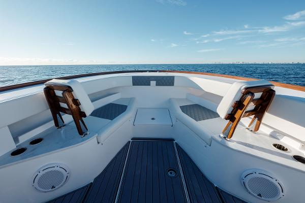 Slide: The Image of Front Runner 47 Center Console 2024 - 9