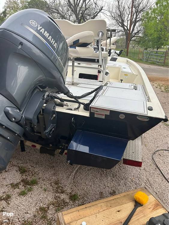 Slide: The Image of G3 BAY 18 DLX 2020 - 15405777