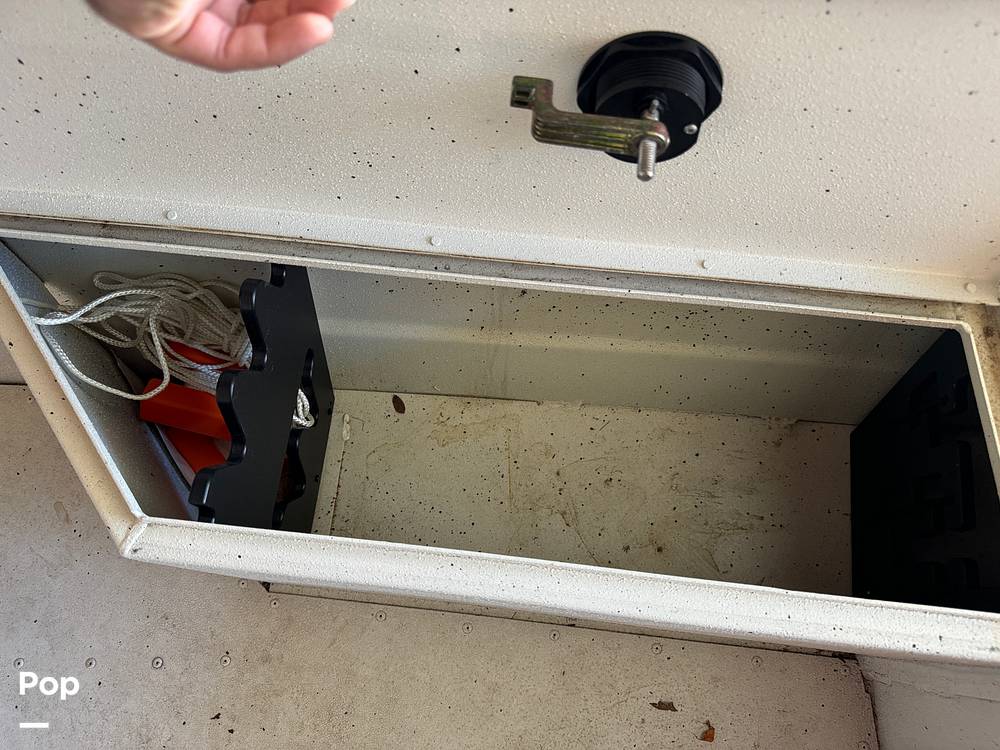 Slide: The Image of G3 Bay 20 DLX 2019 - 14930936