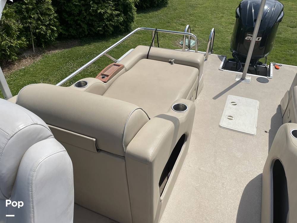 Slide: The Image of G3 Suncatcher Elite 322ss 2012 - 15438262