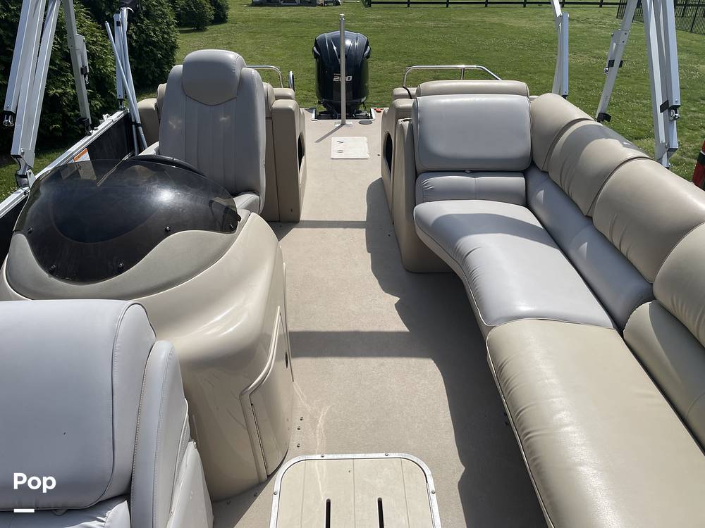 Slide: The Image of G3 Suncatcher Elite 322ss 2012 - 15438276