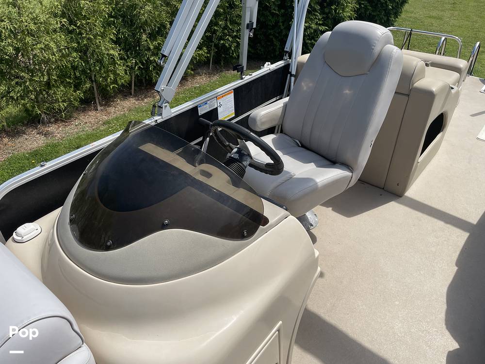 Slide: The Image of G3 Suncatcher Elite 322ss 2012 - 15438282