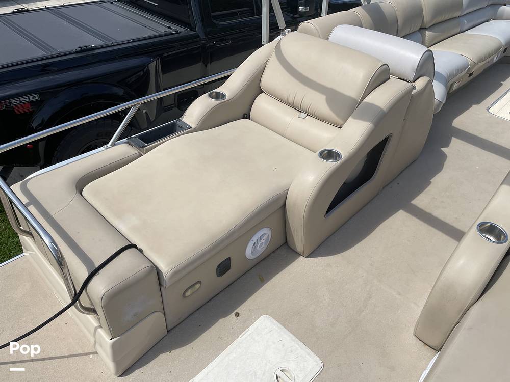 Slide: The Image of G3 Suncatcher Elite 322ss 2012 - 15438283