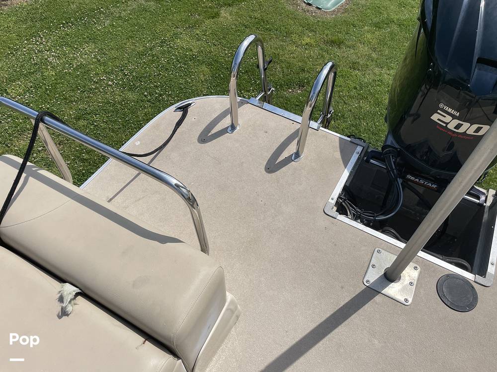 Slide: The Image of G3 Suncatcher Elite 322ss 2012 - 15438305