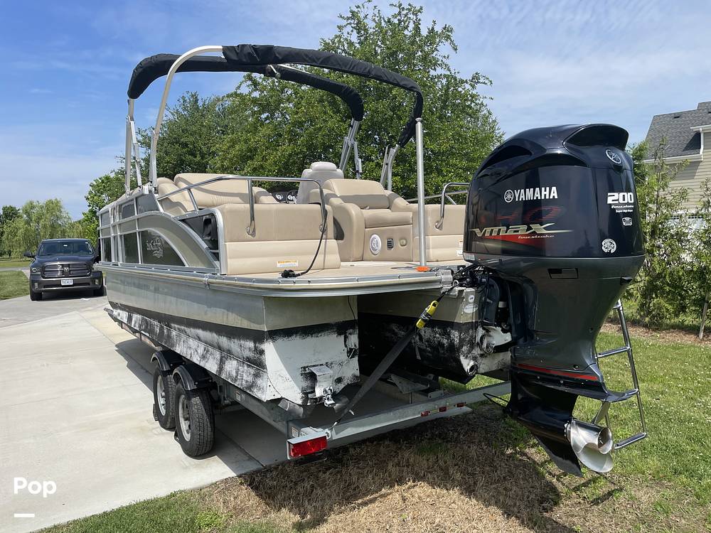 Slide: The Image of G3 Suncatcher Elite 322ss 2012 - 15438312