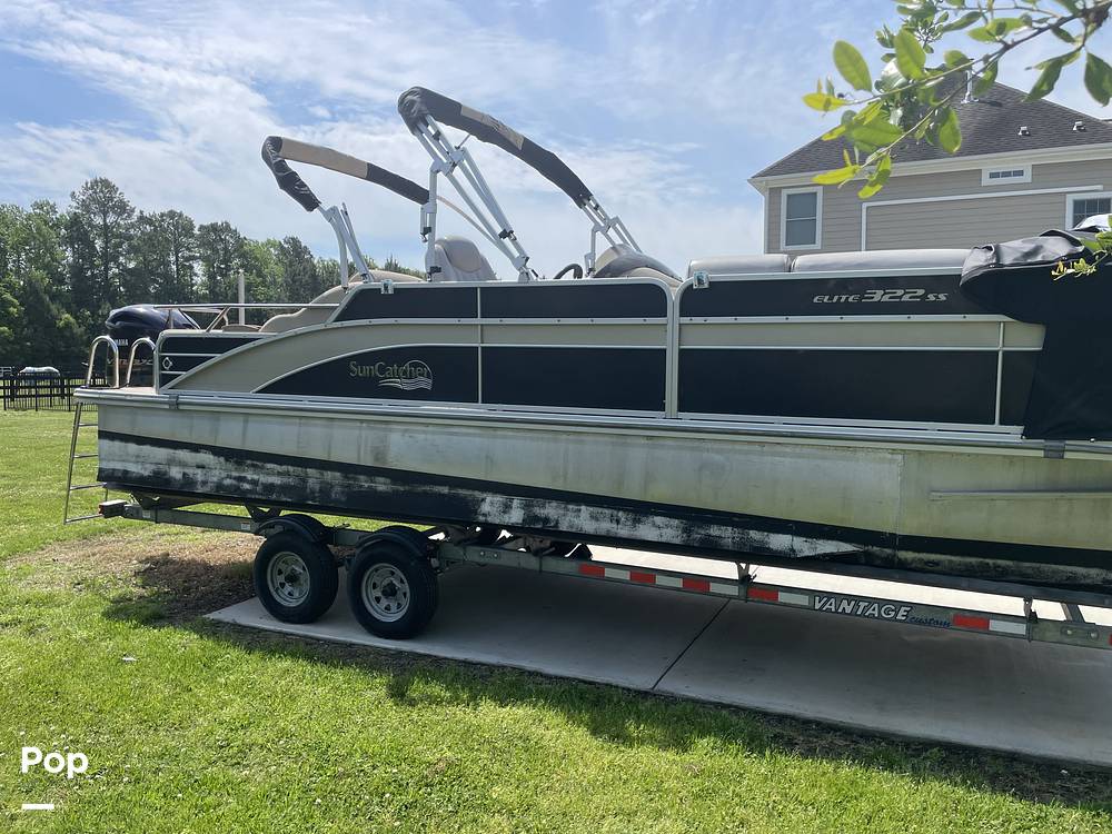 Slide: The Image of G3 Suncatcher Elite 322ss 2012 - 15438316