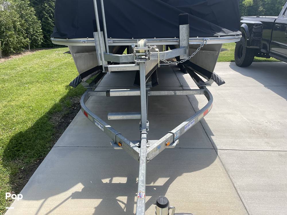 Slide: The Image of G3 Suncatcher Elite 322ss 2012 - 15438320