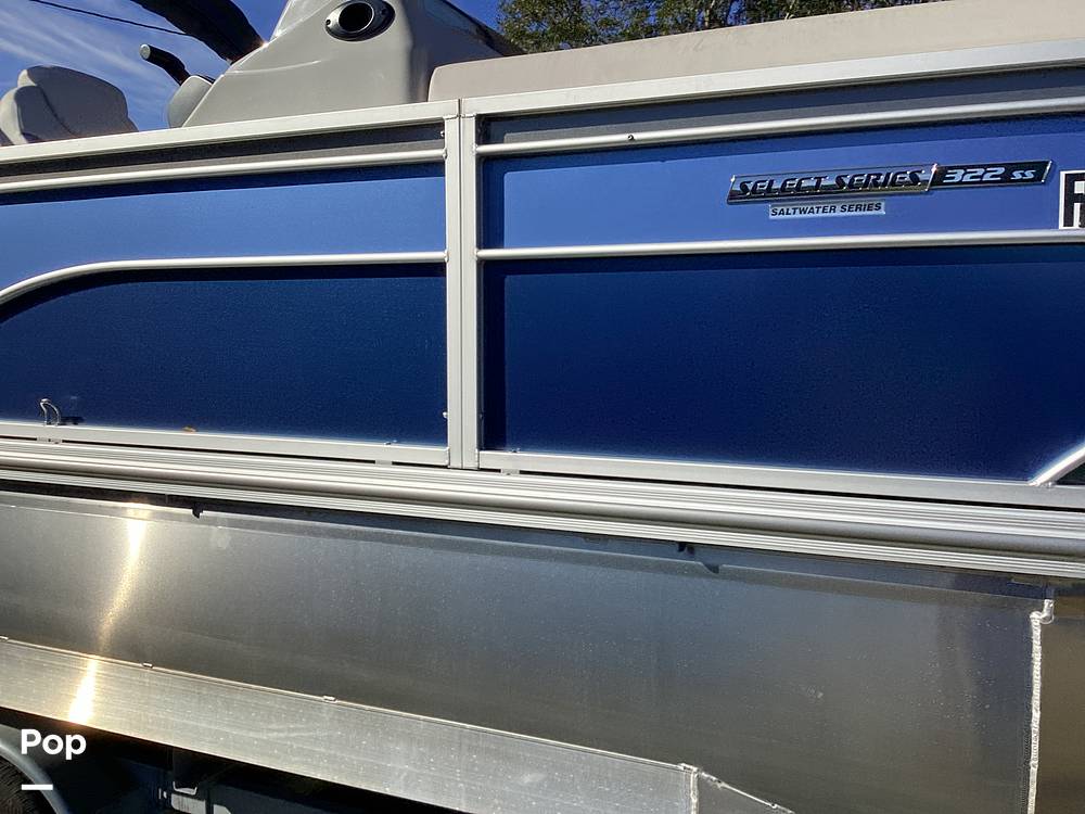Slide: The Image of G3 Suncatcher Tritoon Select 322ss 2022 - 11669284