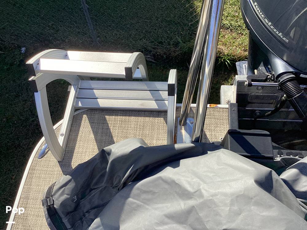 Slide: The Image of G3 Suncatcher Tritoon Select 322ss 2022 - 11669346