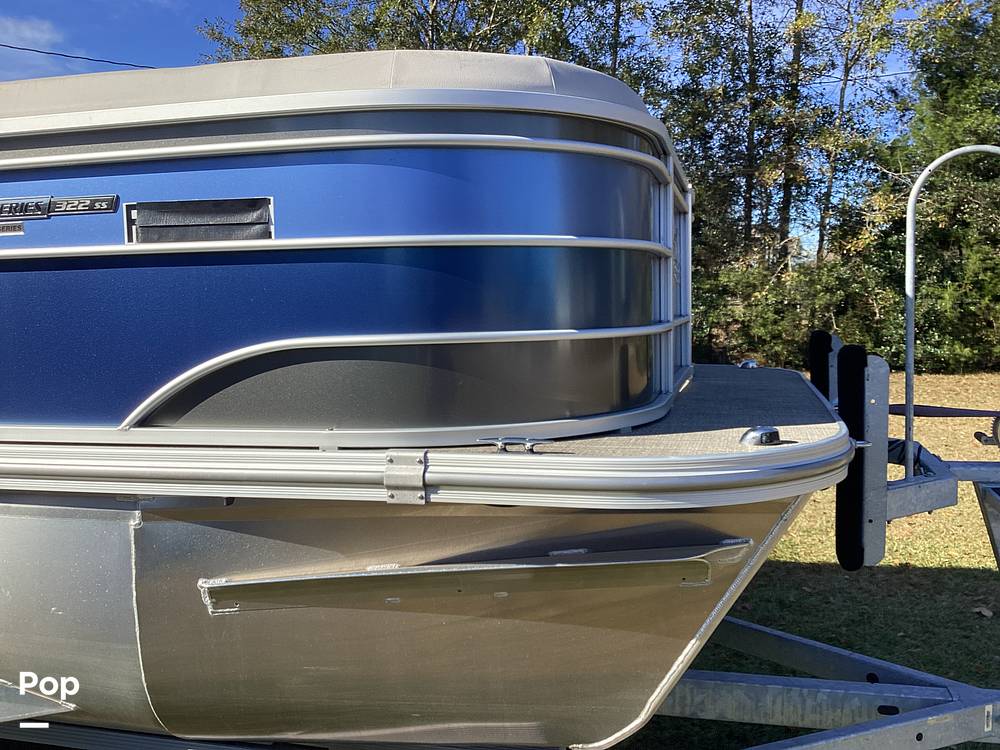 Slide: The Image of G3 Suncatcher Tritoon Select 322ss 2022 - 11669279