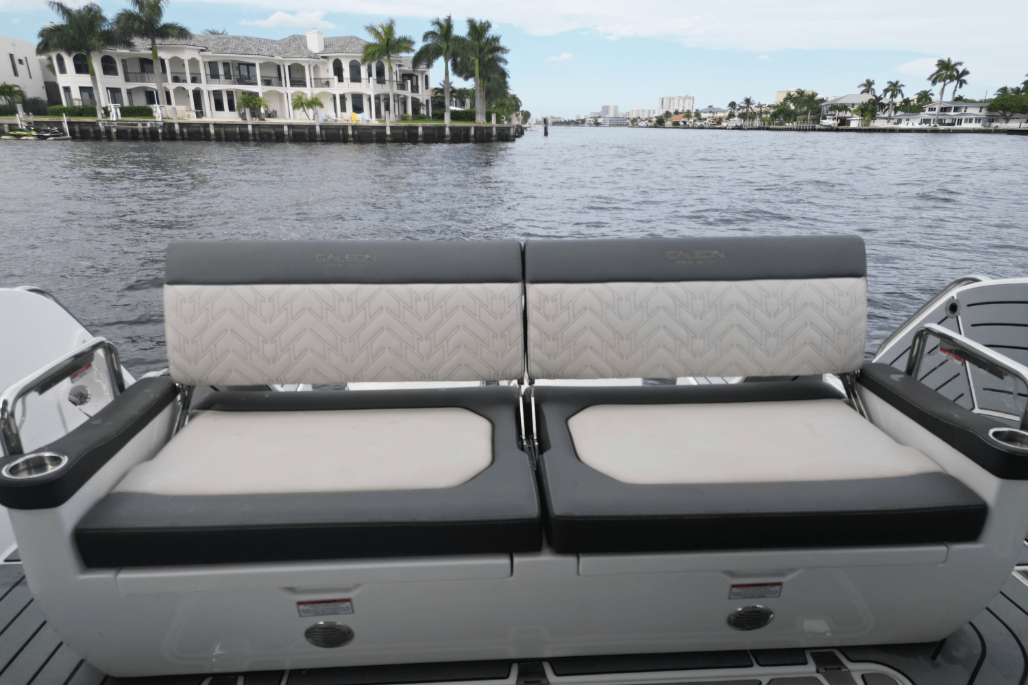 Slide: The Image of Galeon 325 GTO 2022 - 10