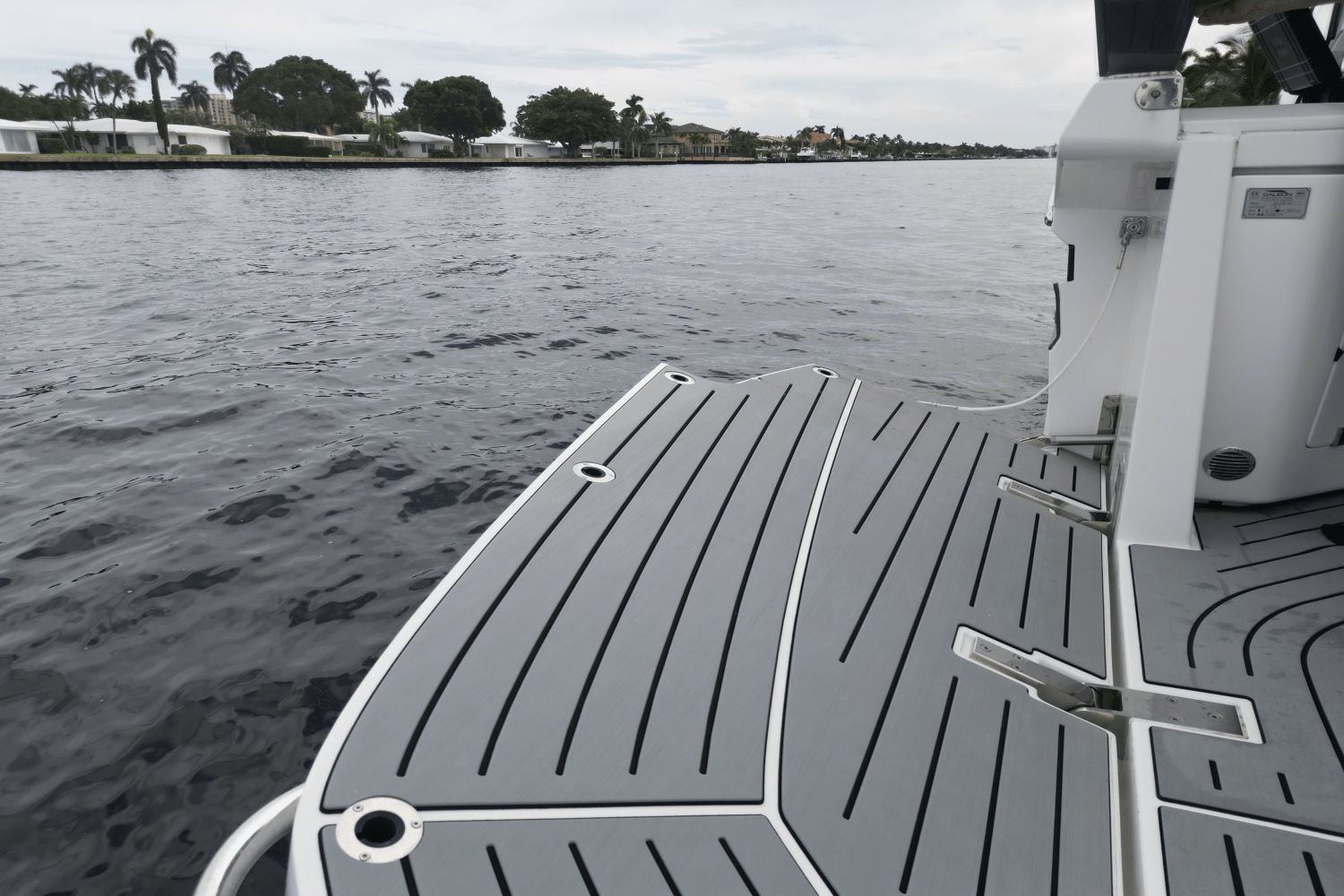 Slide: The Image of Galeon 325 GTO 2022 - 14