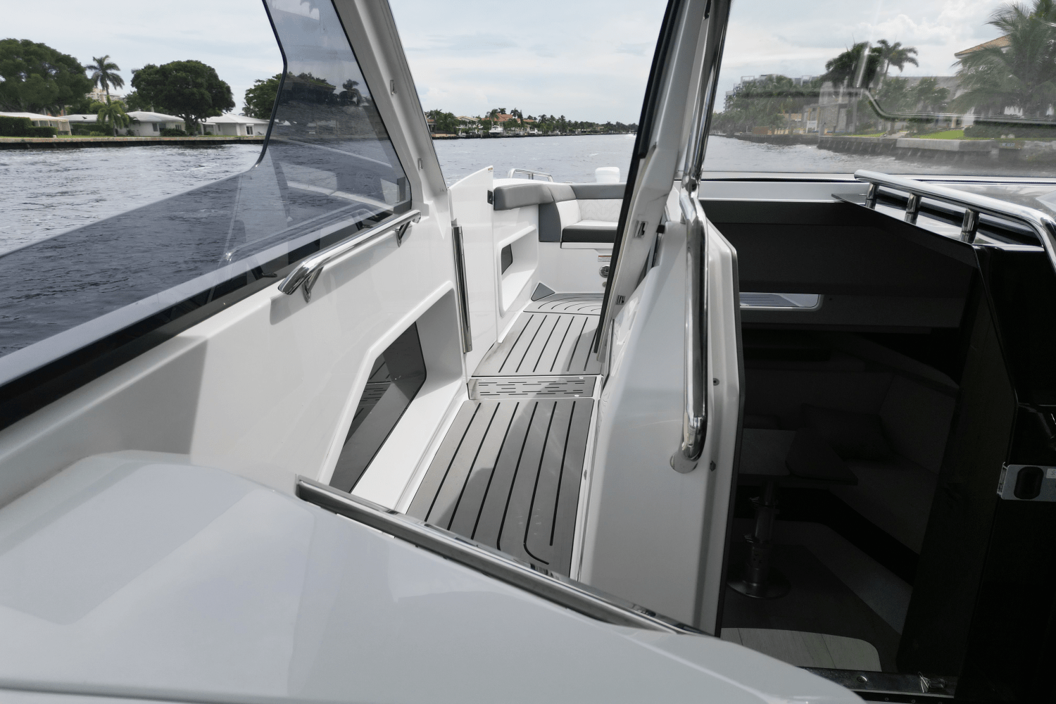 Slide: The Image of Galeon 325 GTO 2022 - 23