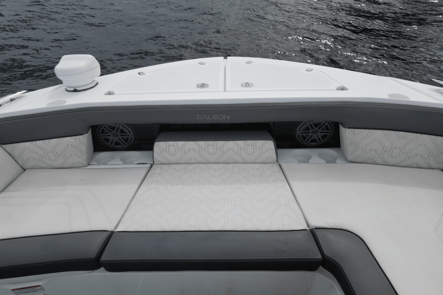 Slide: The Image of Galeon 325 GTO 2022 - 28