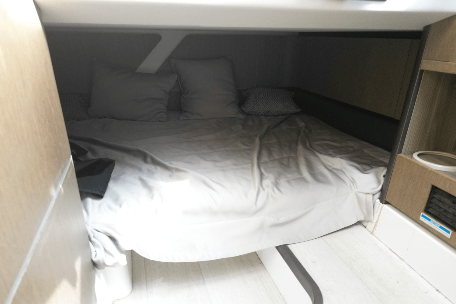 Slide: The Image of Galeon 325 GTO 2022 - 32