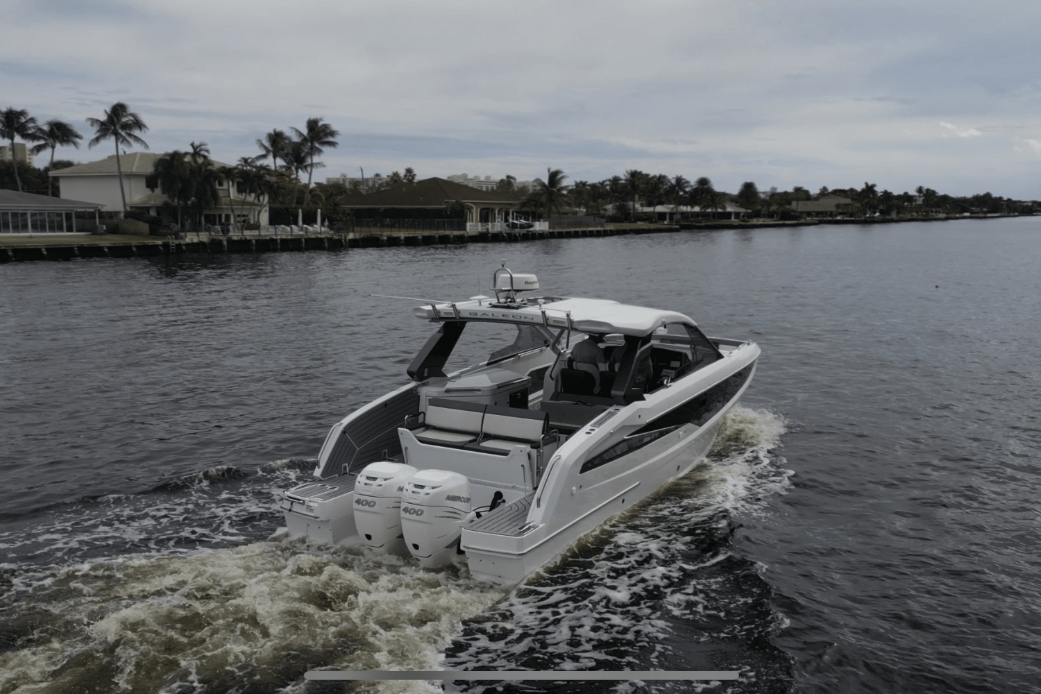 Slide: The Image of Galeon 325 GTO 2022 - 4