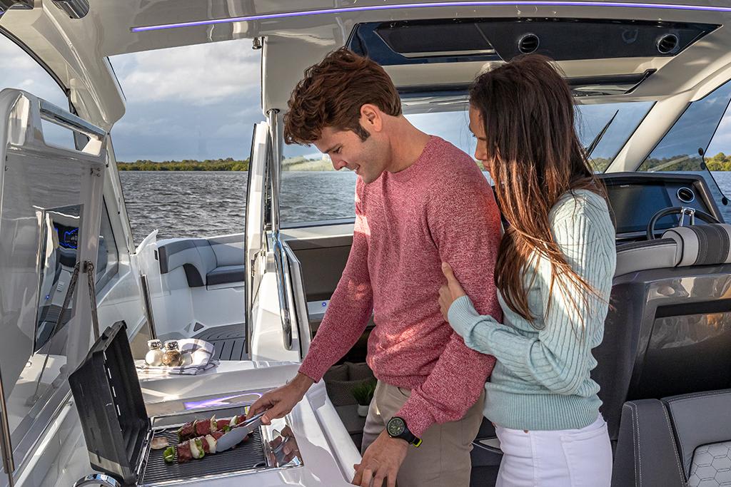 Slide: The Image of Galeon 325 GTO 2023 - 20