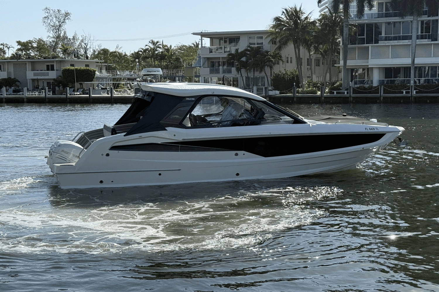 Slide: The Image of Galeon 325 GTO 2023 - 3