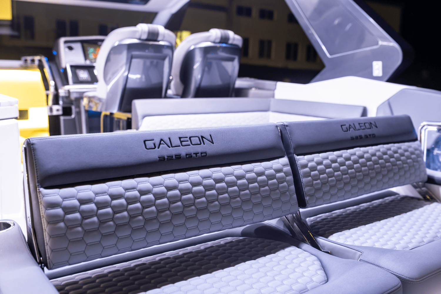 Slide: The Image of Galeon 325 GTO 2024 - 10