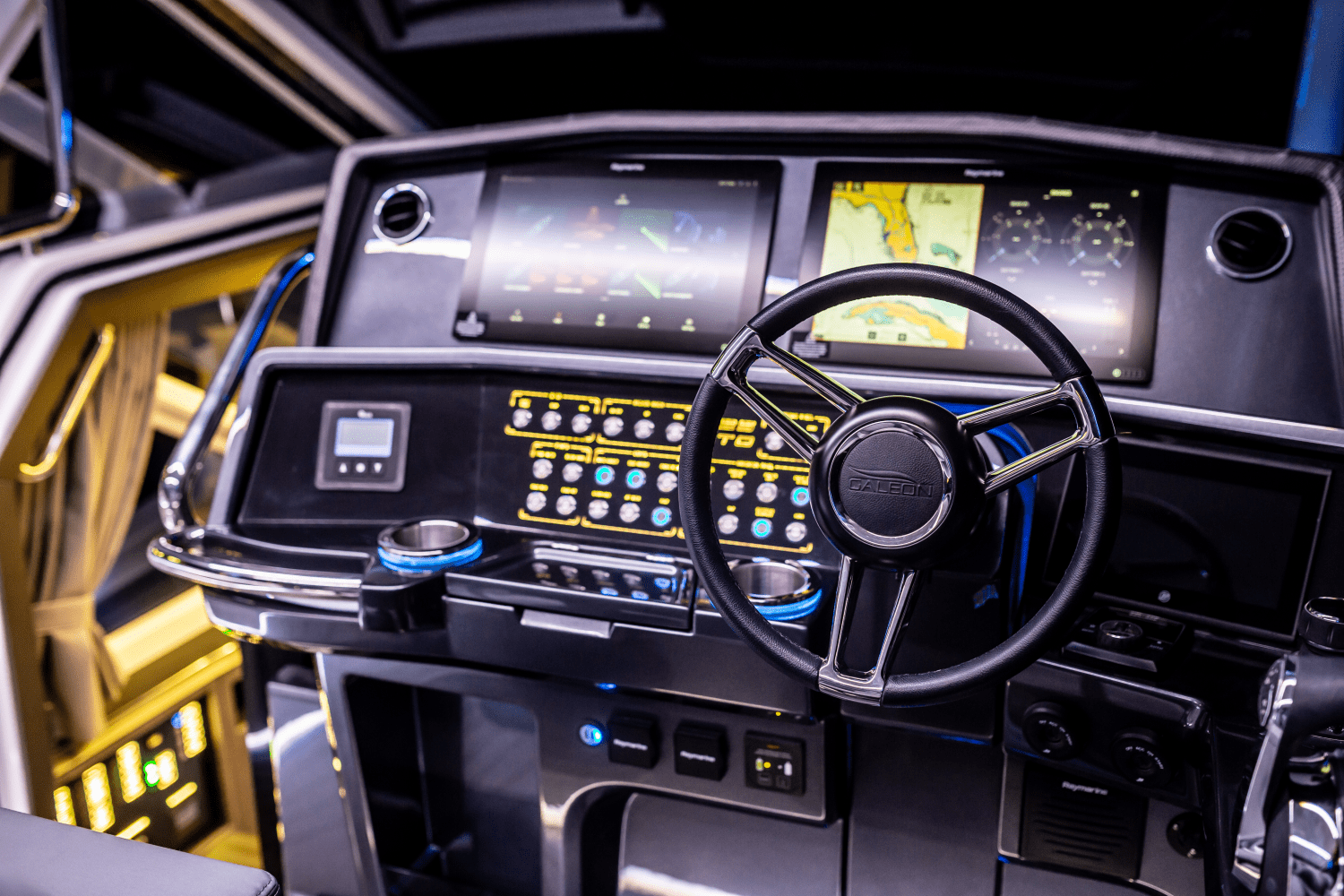 Slide: The Image of Galeon 325 GTO 2024 - 27