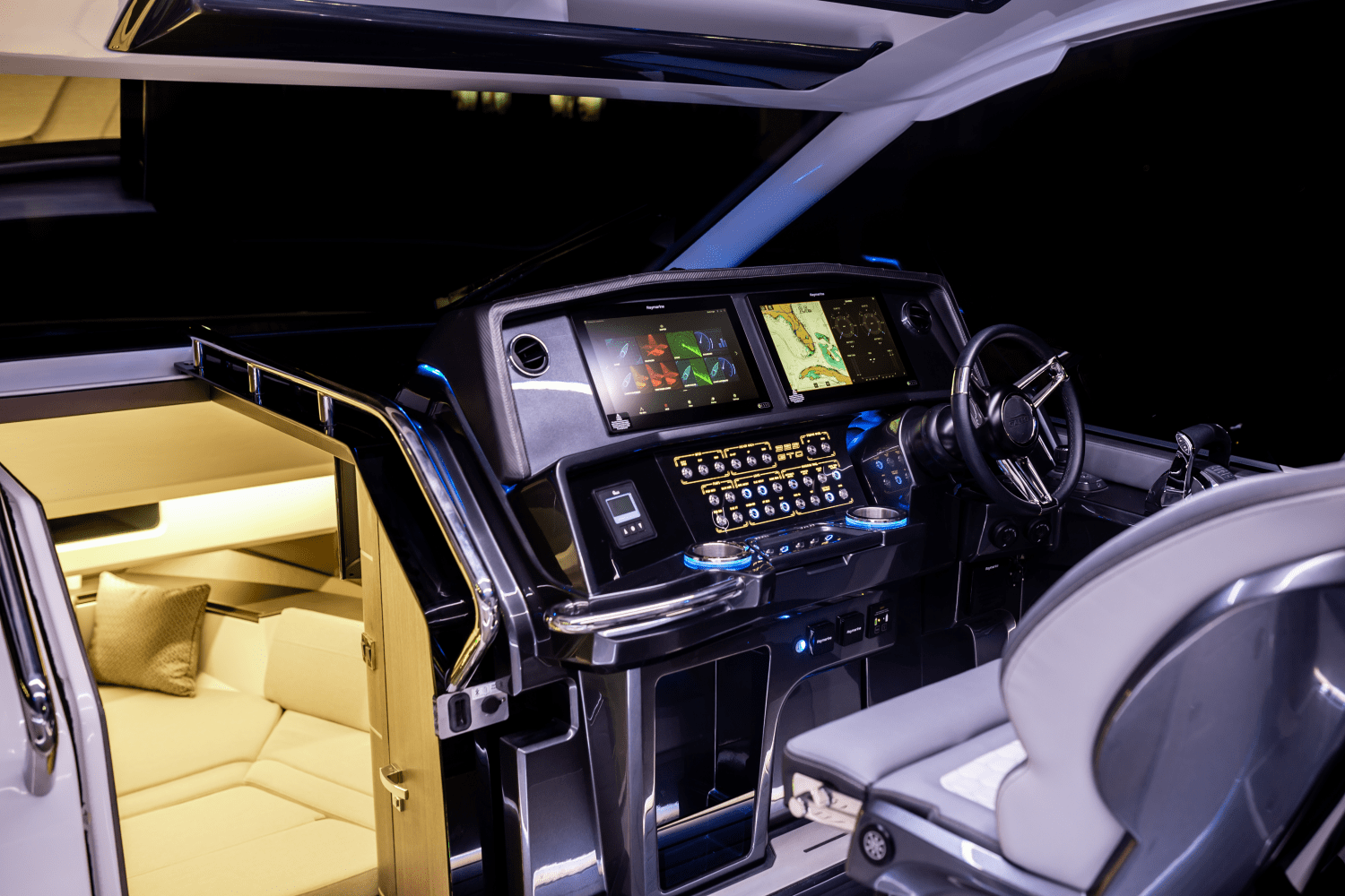 Slide: The Image of Galeon 325 GTO 2024 - 31