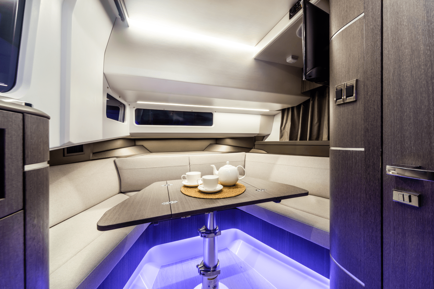 Slide: The Image of Galeon 325 GTO 2024 - 37