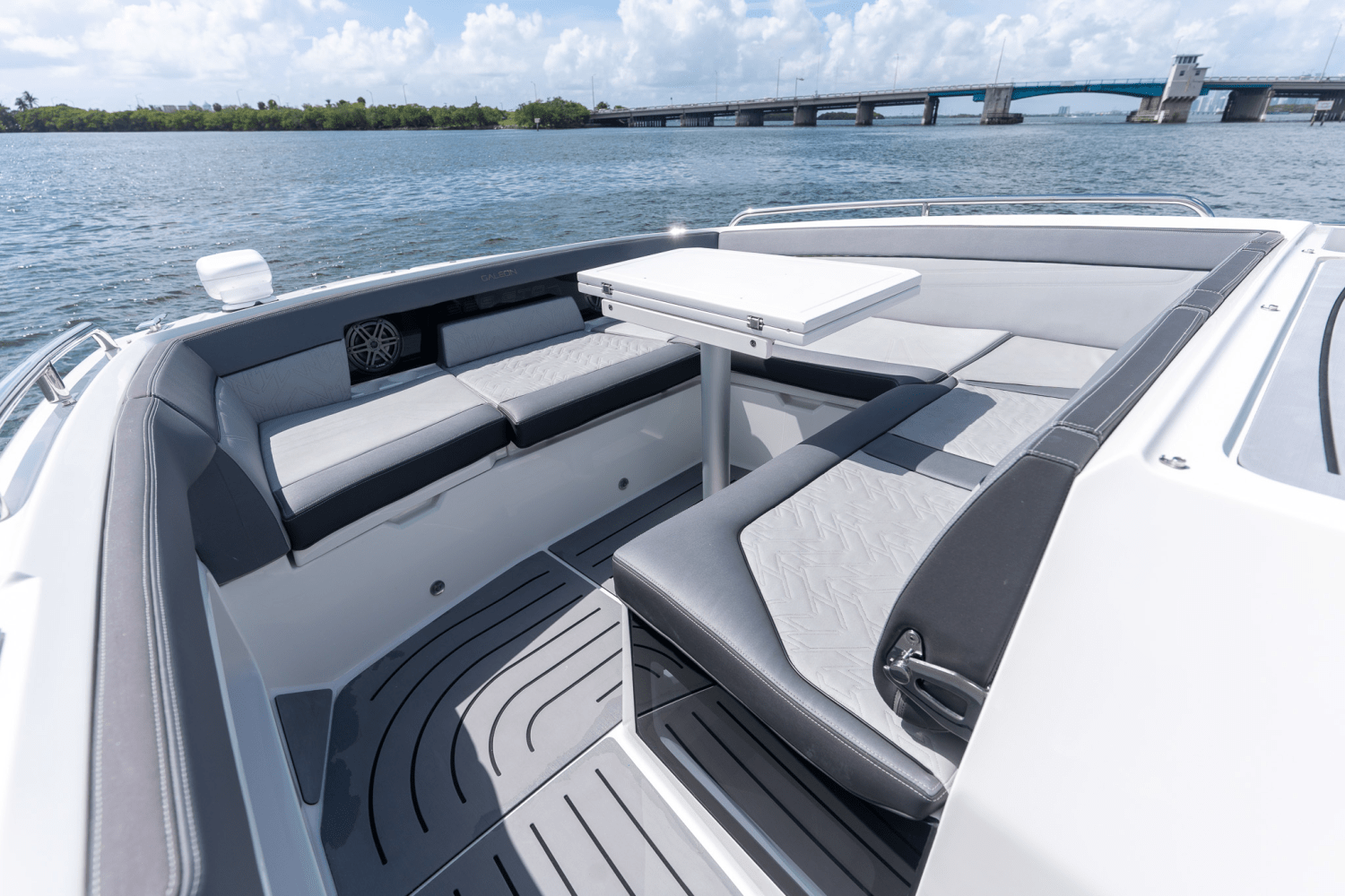 Slide: The Image of Galeon 325 GTO 2024 - 4