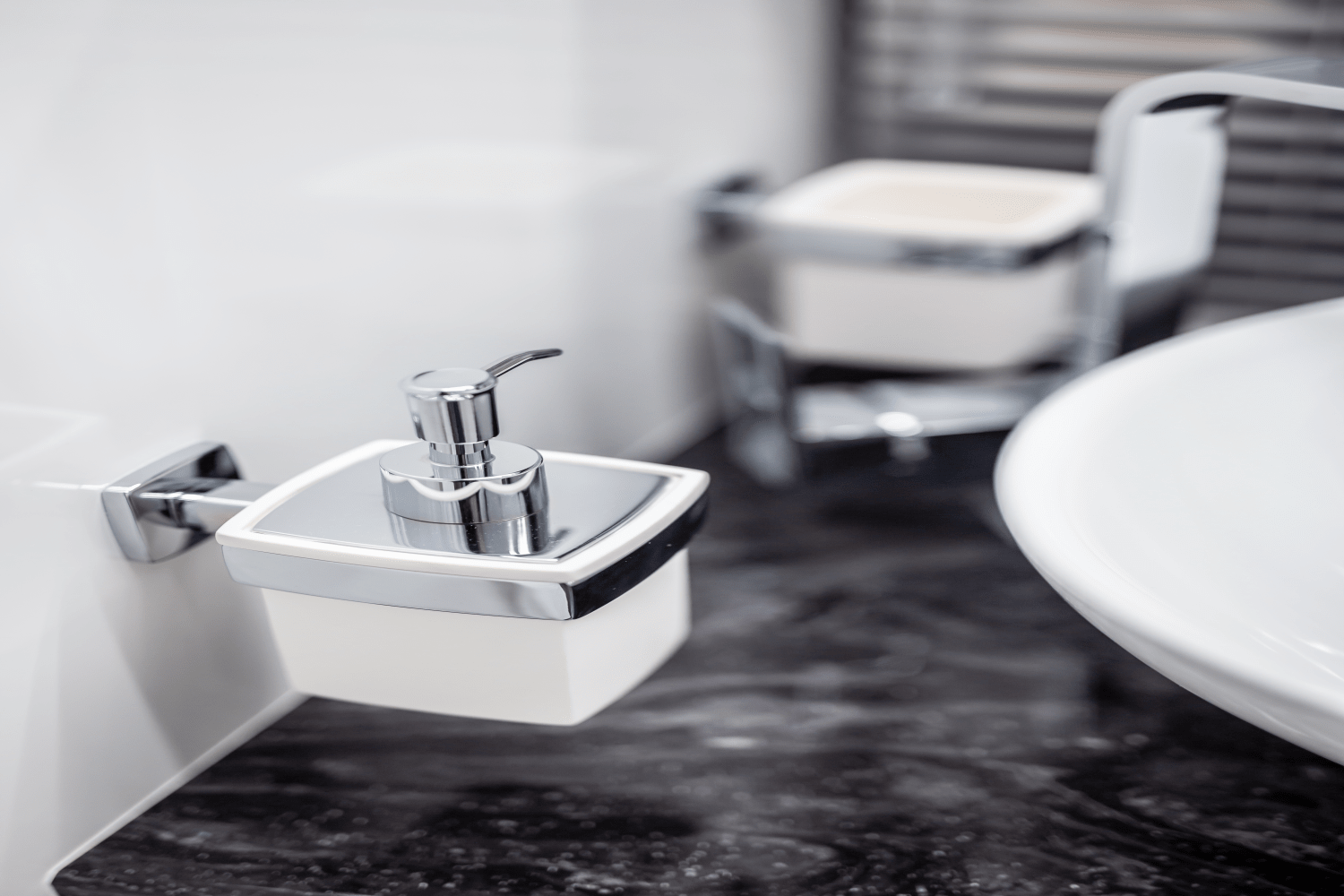 Slide: The Image of Galeon 325 GTO 2024 - 45