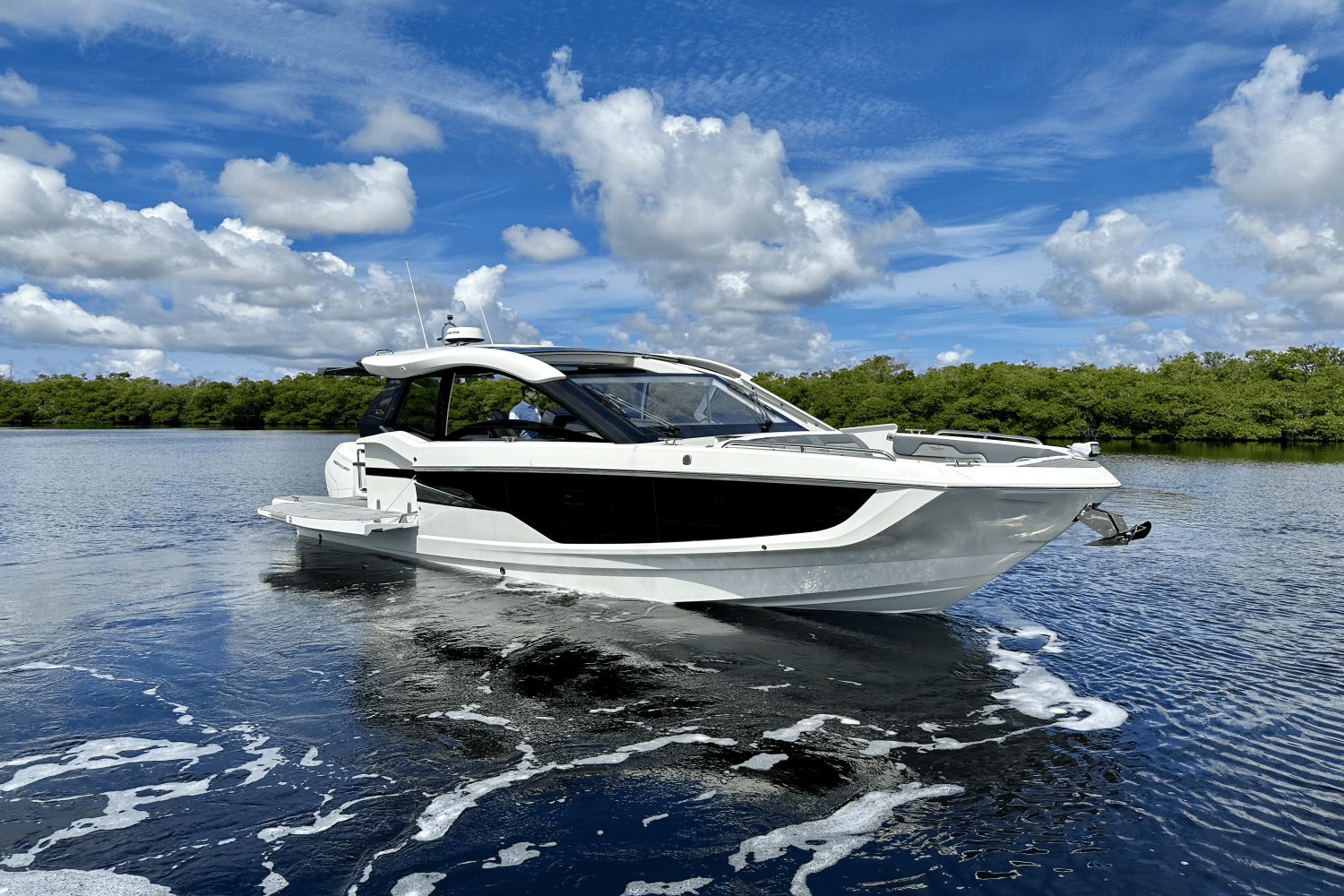 Slide: The Image of Galeon 375 GTO 2023 - 12