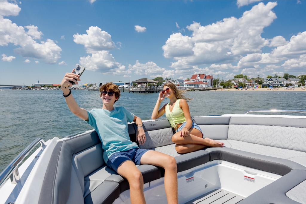 Slide: The Image of Galeon 375 GTO 2026 - 119