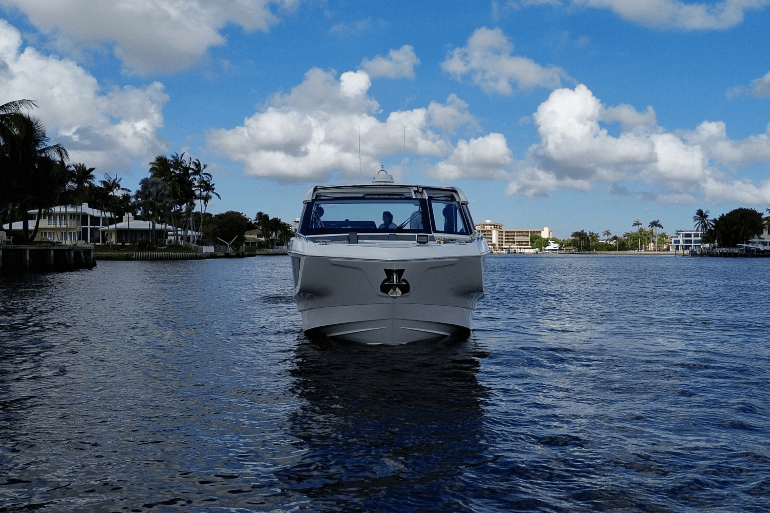 Slide: The Image of Galeon 375 GTO 2026 - 12