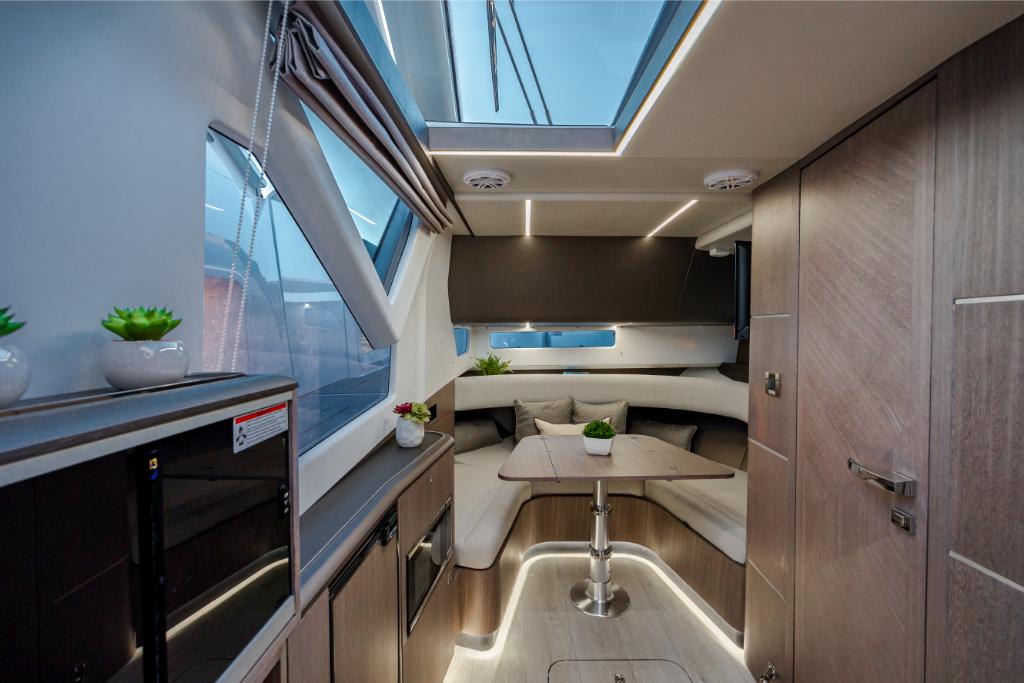 Slide: The Image of Galeon 375 GTO 2026 - 13