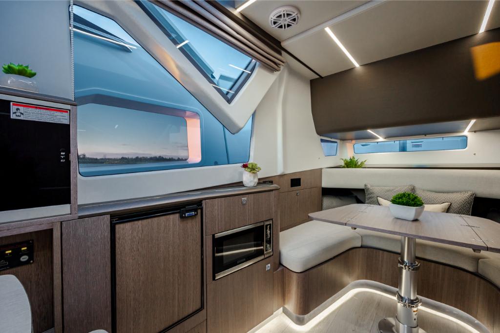 Slide: The Image of Galeon 375 GTO 2026 - 14