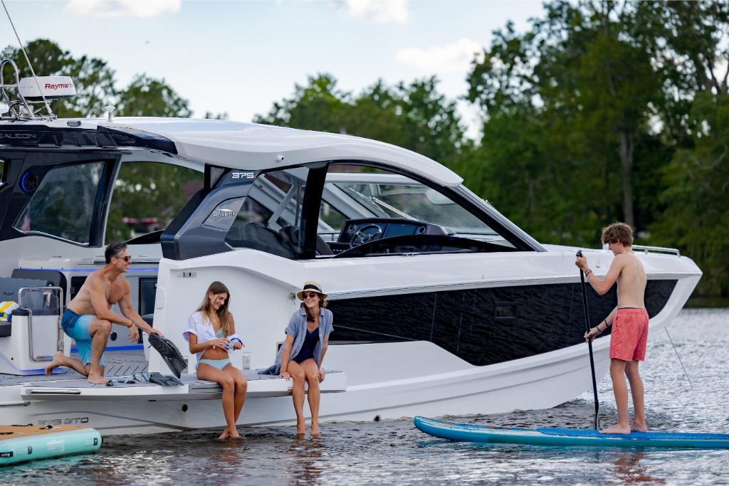 Slide: The Image of Galeon 375 GTO 2026 - 143