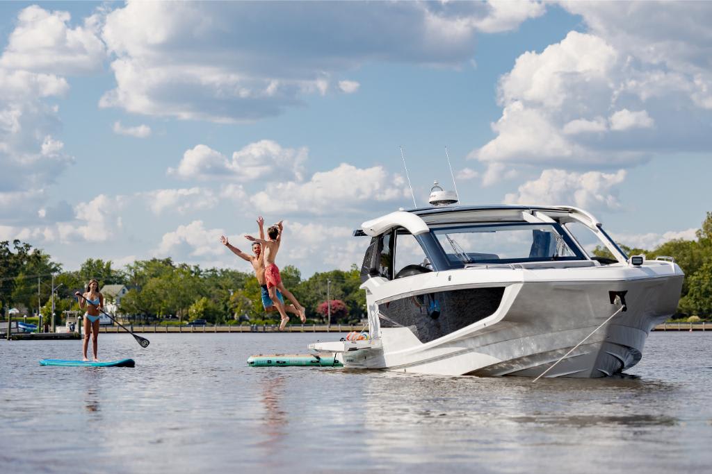 Slide: The Image of Galeon 375 GTO 2026 - 150