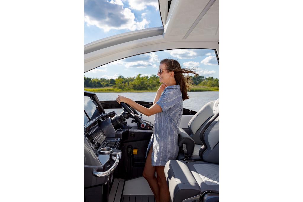 Slide: The Image of Galeon 375 GTO 2026 - 165